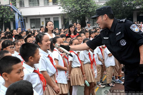 警營開放日 進校園 零距離 感受鐵路特警風(fēng)采