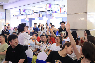 湖南蘇寧超燃買手寵粉不停 秒殺搶購818發燒購物節