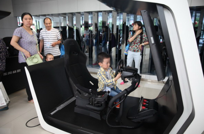 「神龍公司」不光車的福利好,員工的福利也有保障